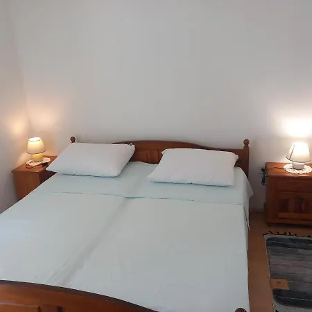 Guest house Mrdalo 3*